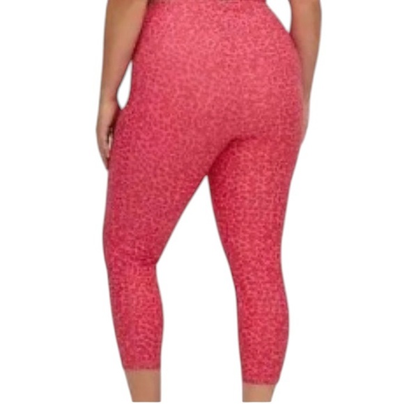 TORRID Pink Red Leopard Print Performance High Rise Leggings 2 - Picture 9 of 10